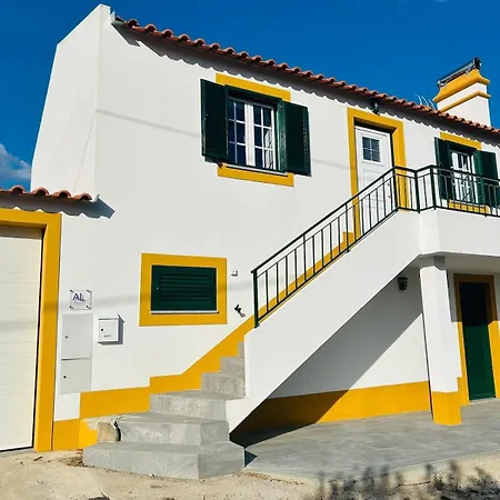 Casinha Da * Relva